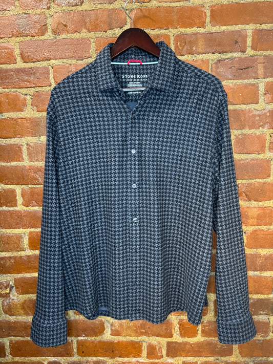 Men's Black and Grey Houndstooth Button-Up Shirt