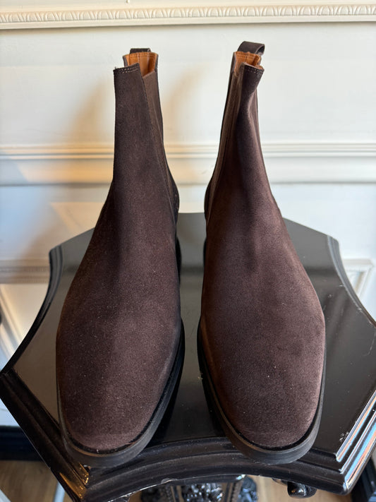 ETERI Brown Suede Chelsea Boots