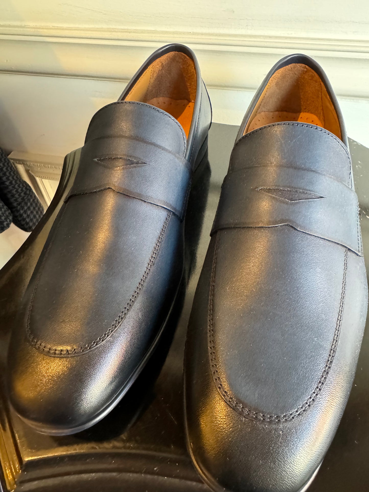 ETERI Navy Blue Leather Loafers