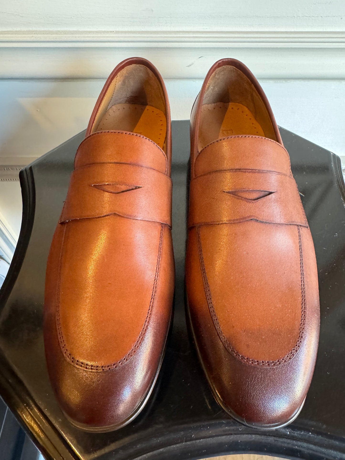 Stylish Brown Leather Loafers for Modern Elegance