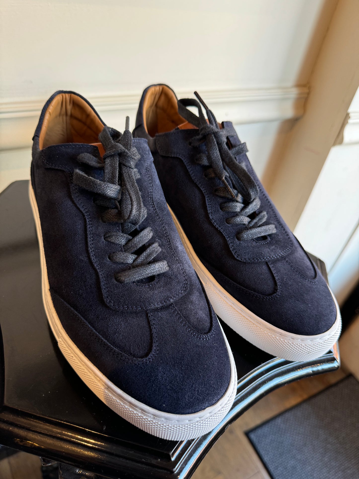 ETERI Navy Blue Suede Casual Sneakers