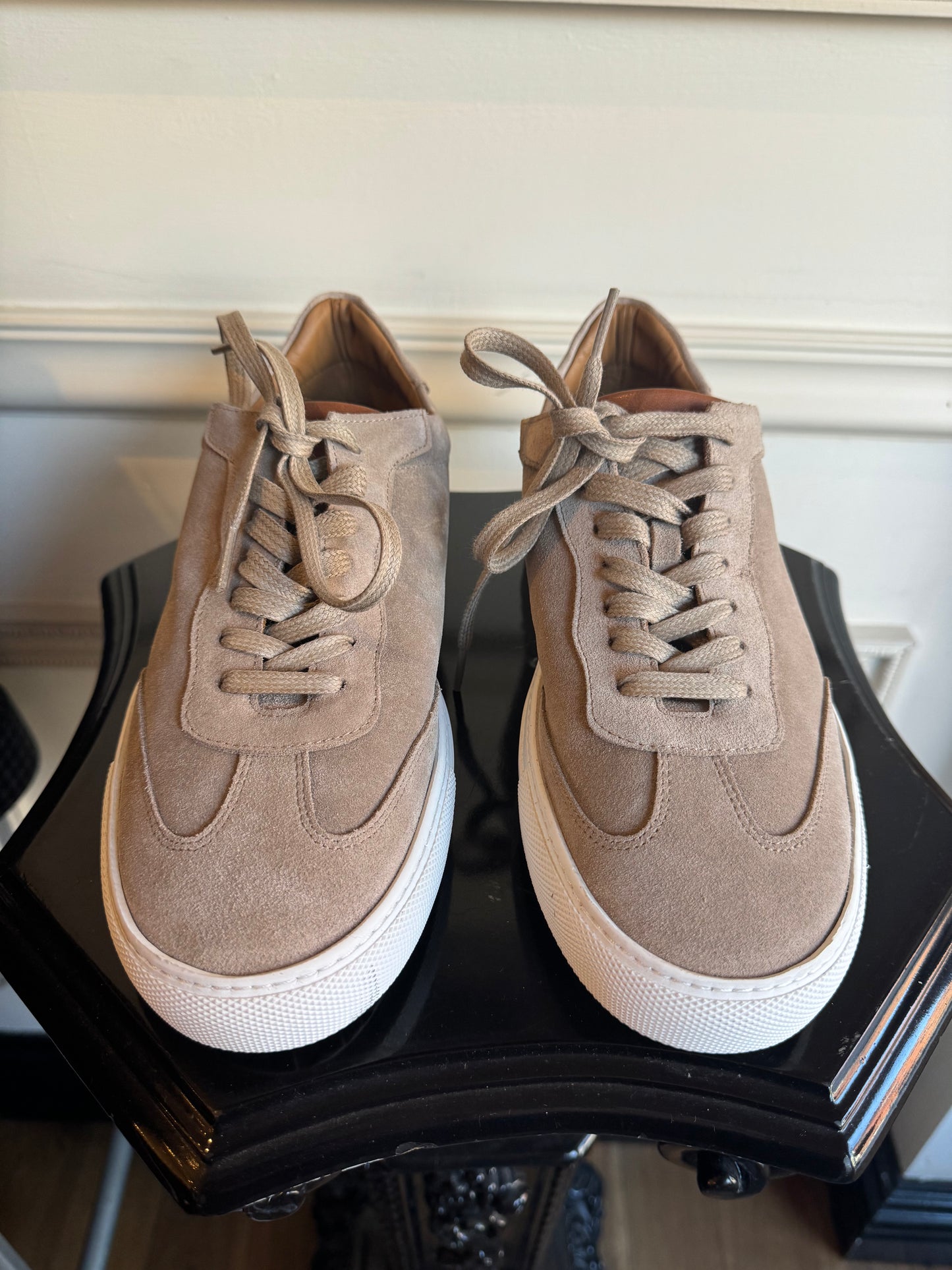 ETERI Beige Suede Sneakers