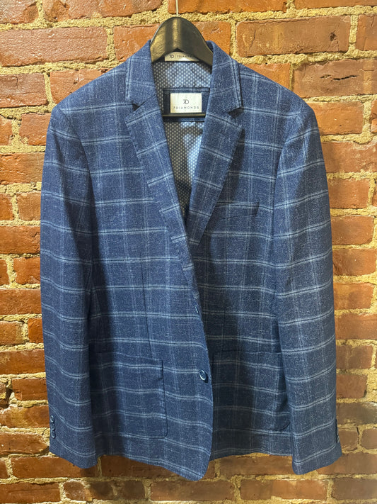 Refined Elegance: Navy Blue Blazer with Subtle Plaid Pattern