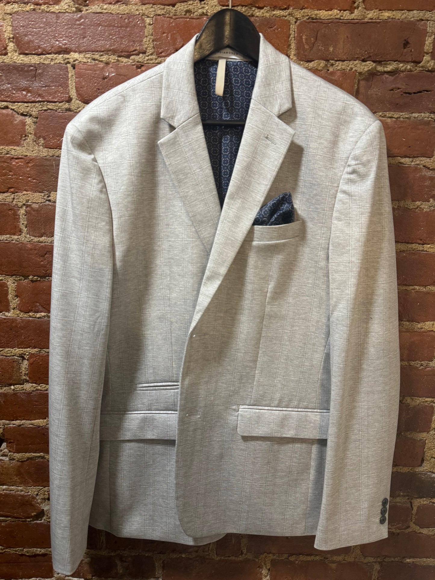 Elegant Light Gray Blazer with Navy Accents